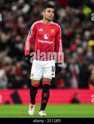 Manchester, Großbritannien. Dezember 2024 30. Casemiro von Manchester United während des Premier League-Spiels Manchester United gegen Newcastle United in Old Trafford, Manchester, Vereinigtes Königreich, 30. Dezember 2024 (Foto: Craig Thomas/News Images) in Manchester, Vereinigtes Königreich am 30. Dezember 2024. (Foto: Craig Thomas/News Images/SIPA USA) Credit: SIPA USA/Alamy Live News Stockfoto