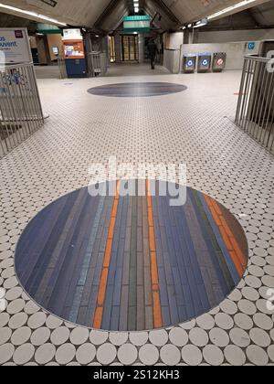 Circle 1966 an der U-Bahnstation Peel in Montreal, Quebec, Kanada Stockfoto