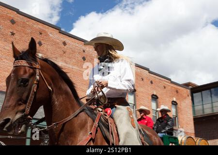 Rodeo Parade Rider zu Pferd in traditioneller Westernkleidung, Wagon Days, Sun Valley, Idaho Stockfoto