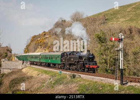 BR Standard Class 4 2-6-4T Nr. 80104 (läuft als 80126), Corfe Castle, Dorset, England, Großbritannien Stockfoto