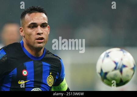 Mailand, Italien. Dezember 2023. Foto Spada/LaPresse 12 Dicembre 2023 - Mailand, Italien - Sport, calcio - Inter vs Real Sociedad - Champions League 2023/2024 - Stadio San Siro. Nella Foto: Lautaro Martinez (FC Inter); 12. Dezember 2023 Mailand, Italien - Sport, calcio - Inter vs Real Sociedad Champions League 2023/2024 - San Siro Stadium. Im Bild: Lautaro Martinez (FC Inter); Credit: LaPresse/Alamy Live News Stockfoto