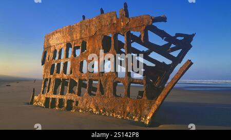 Omaha Beach, rostiges Landungsschiff, Frankreich, Normandie Stockfoto