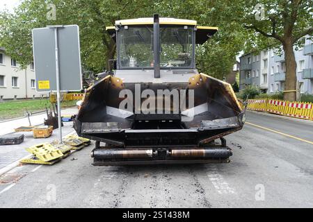 Straßenpflastermaschine, Deutschland, Nordrhein-Westfalen, Ruhrgebiet, Bochum Stockfoto