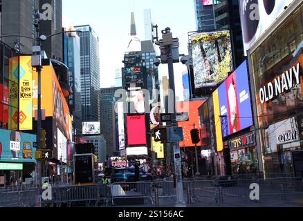 New York, NY, USA. Dezember 2024 31. Blick auf den Times Square an Silvester am 31. Dezember 2024 in New York City. Quelle: Rw/Media Punch/Alamy Live News Stockfoto