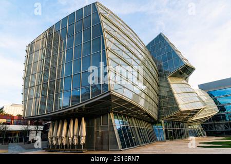 Das Bürogebäude von Novartis Pharma wurde von Frank O. Gehry, Novartis Campus in Basel, Schweiz, entworfen. Stockfoto
