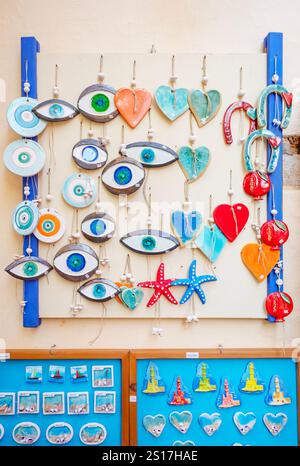 Souvenirs im Angebot, Chania, Kreta, griechische Inseln, Griechenland Stockfoto