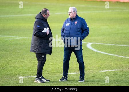 Frank Schmidt (FC Heidenheim, Cheftrainer), Holger Sandwald (FC Heidenheim, Vorsitzender), GER, FC Heidenheim, Fussball, Bundesliga, Trainingsauftakt, Winterpause, Spielzeit 2024/2025, 01.01.2025, Eibner-Pressefoto/Sascha Walther Stockfoto