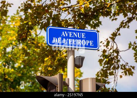 Europa Avenue Street Schild in Straßburg, Elsass, Ostfrankreich. Straßburg ist de facto eine der vier Hauptstädte der Europäischen Union. Stockfoto