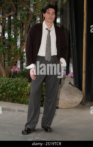 Rom, Italien. Dezember 2024. Cristiano Caccamo nimmt am Fotoruf der Rai-fernsehserie „Leopardi“ im Rai Viale Mazzini Teil. (Foto: Mario Cartelli/SOPA Images/SIPA USA) Credit: SIPA USA/Alamy Live News Stockfoto