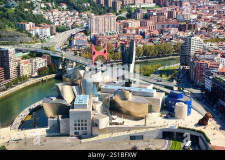 Guggenheim Museum, Nervion Fluss, Salbeko zubia, Blick vom Iberdrola Turm, Bilbao, Baskenland, Spanien Stockfoto