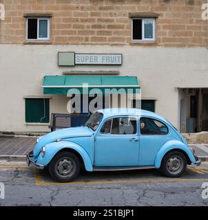 Baby Blue Volkswagen Käfer in Rabat, Malta Stockfoto