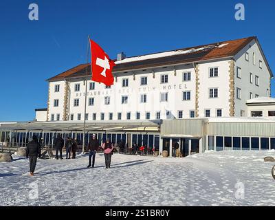 Rigi Themenbild - Zahnradbahn, Bergbahn, Rigi, Königin der Berge am Vierwaldstättersee im Winter, 31.12.2024 Rigi, Kulm, Bergmassiv am Vierwaldstättersee in der Zentralschweiz. Fahrt mit der Zahnradbahn, Bergbahn auf den Rigi Berggipfel Kulm. Die Rigi liegt in der Zentralschweiz im Kanton Schwyz und Luzern Themenbild - Zahnradbahn, Bergbahn, Rigi, Königin der Berge am Vierwaldstättersee im Winter, 31.12.2024 Copyright: XEibnerxPressefotox/xDanielxFleigx Stockfoto