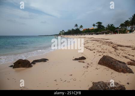 Die Bany Beach Bay mit unberührtem karibischem Wasser in Guardalavaca, Provinz Hoguin, Kuba Stockfoto