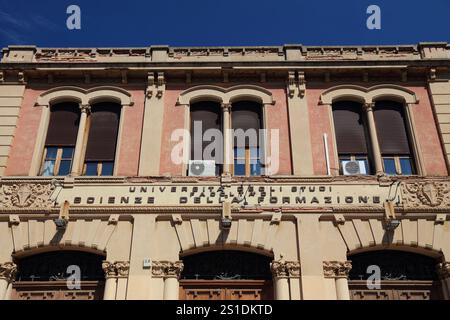 MESSINA, ITALIEN - 13. AUGUST 2024: Universität Messina, Italien. Italienischer Name: Universita degli Studi di di Messina. Stockfoto