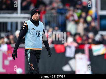 München, Deutschland. Januar 2025. Fußball, Bundesliga, öffentliches Training, FC Bayern München, Trainingsplatz in der Säbener Straße: Harry Kane von München in Aktion. Quelle: Sven Hoppe/dpa/Alamy Live News Stockfoto