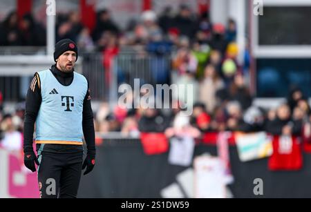 München, Deutschland. Januar 2025. Fußball, Bundesliga, öffentliches Training, FC Bayern München, Trainingsplatz in der Säbener Straße: Harry Kane von München in Aktion. Quelle: Sven Hoppe/dpa/Alamy Live News Stockfoto