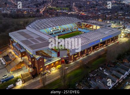 Luftbild von Villa Park, dem Zuhause des Aston Villa Football Club. 30. Dezember 2024 Stockfoto