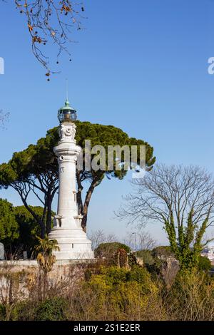 Rom, Italien - 10. Februar 2013: Der Leuchtturm von Janiculum. Der Gianiculum (italienisch Gianicolo) ist ein Hügel im Westen Roms. Das ist einer der besten Läden Stockfoto