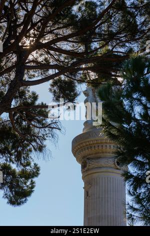 Rom, Italien - 10. Februar 2013: Der Leuchtturm von Janiculum. Der Gianiculum (italienisch Gianicolo) ist ein Hügel im Westen Roms. Das ist einer der besten Läden Stockfoto