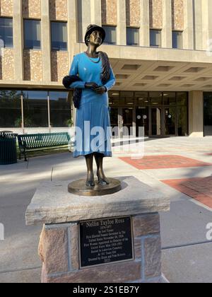 Bronzeskulptur auf dem Bürgersteig in Cheyenne, Wyoming, USA Stockfoto