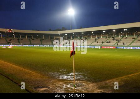 Ferrol, Spanien, 3. Januar 2025: Das A Malata Stadion während des Finales der Copa de SM El Rey 1/16 2024-25 zwischen Racing Club de Ferrol und Rayo Vallecano de Madrid, am 3. Januar 2025, in Einem Malata Stadion in Ferrol, Spanien. Quelle: Alberto Brevers / Alamy Live News. Stockfoto