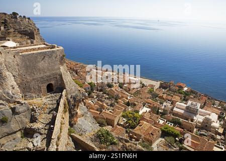 Byzantinische Burgstadt Monemvasia, Monemvassia, Monemwassia, Monembasia, im Myrtoischen Meer, Lakonien, Peloponnes, Griechenland, Europa Stockfoto