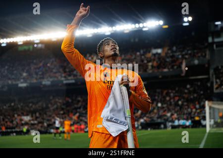 Valencia, Spanien. Januar 2025. Jude Bellingham (Real Madrid) feierte, nachdem er beim SPORTSPIEL LaLiga EA zwischen den Teams Valencia CF und Real Madrid FC ein Tor geschossen hatte. Maciej Rogowski/Alamy Live News Stockfoto