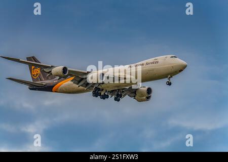 N632UP - Boeing 747-8F - United Parcel Service Flugzeuge über Sydney, NSW, Australien. Angenommen am 2. Juni 2024. Stockfoto