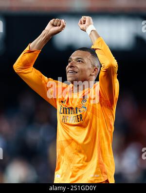 Valencia, Spanien. Januar 2025. Valencia, Spanien, 3. Januar 2024: Kylian Mbappe (9 Real Madrid CF) während des Fußballspiels La Liga EA Sports zwischen Valencia CF und Real Madrid CF im Estadio Mestalla in Valencia, Spanien (Judit Cartiel/SPP) Credit: SPP Sport Press Photo. /Alamy Live News Stockfoto
