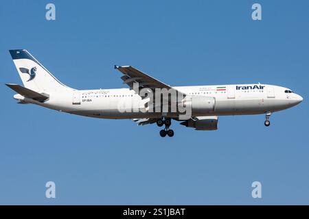 Iran Air Airbus A300-600 mit Registrierung EP-IBA im Finale für den Frankfurter Flughafen Stockfoto