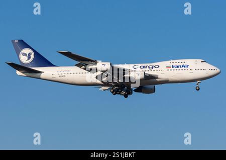 Iran Air Cargo Boeing 747-200 mit Registrierung EP-ICD im Finale für den Frankfurter Flughafen Stockfoto