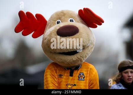 Cambridge United Mascot - Marvin the Moose vor dem Spiel der EFL League One, Cambridge United gegen Bristol Rovers im Cledara Abbey Stadium, Cambridge. Stockfoto
