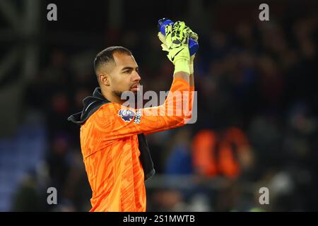 London, Großbritannien. Januar 2025. London, England, 4. Januar 2025: Robert Sanchez (1. Chelsea) während des Premier League-Spiels zwischen Crystal Palace und Chelsea im Selhurst Park in London (Alexander Canillas/SPP) Credit: SPP Sport Press Photo. /Alamy Live News Stockfoto