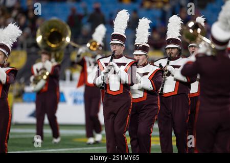 Charlotte, NC, USA: Ein allgemeines Bild der Virginia Tech Hokies-Marschband während des Duke’s Mayo Bowl-Spiels gegen die Minnesota Golden Gophers im Bank of America Stadium am Freitag, 3. Januar 2025. Die Gophers schlugen die Hokies 24:10. (Brian Villanueva/Image of Sport) Stockfoto