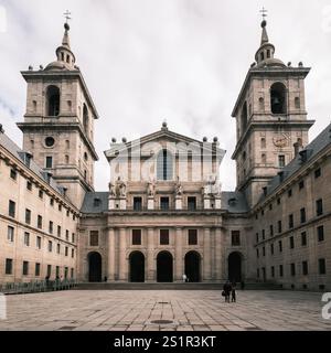 Blick auf das Kloster El Escorial in San Lorenzo de El Escorial Madrid 4. Januar 2025 Spanien Stockfoto