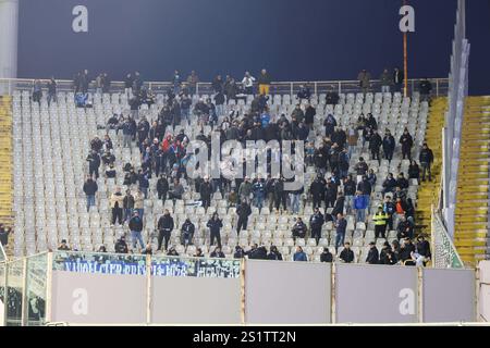 Florenz, Toskana, ITALIEN. Januar 2025. Während des Fußballspiels vom 01.04.2025, gültig für die italienische Meisterschaft Serie A - 2024/25 in Florenz im Stadio Artemio Franchi zwischen AC Fiorentina und SSC Neapel. Auf dem Foto: Supporters napoli (Credit Image: © Fabio Sasso/ZUMA Press Wire) NUR REDAKTIONELLE VERWENDUNG! Nicht für kommerzielle ZWECKE! Stockfoto