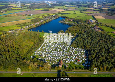 Luftaufnahme, Ternscher See und Campingplatz Seepark Ternsche Naturfreibad, Campinghäuser und Wohnwagen, Fluss Stever, Wohngebiet Strandweg, Tern Stockfoto