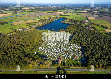 Luftaufnahme, Ternscher See und Campingplatz Seepark Ternsche Naturfreibad, Campinghäuser und Wohnwagen, Fluss Stever, Wohngebiet Strandweg, Tern Stockfoto