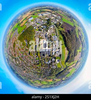 Luftaufnahme, Industriegebiet Industriestraße mit Zeche-Hermann-Mauer und Wald, Globus, Fischaugenbild, 360-Grad-Bild, winzige Welt, kleiner Planet, fi Stockfoto