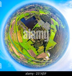 Aus der Vogelperspektive, Ternscher See und Campingplatz Seepark Ternsche Naturfreibad, Campinghäuser und Wohnwagen, Fluss Stever und Wohngebiet Strandweg, s Stockfoto