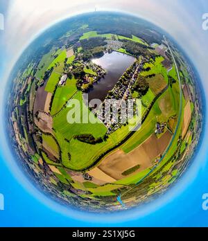 Aus der Vogelperspektive, Ternscher See und Campingplatz Seepark Ternsche Naturfreibad, Campinghäuser und Wohnwagen, Fluss Stever und Wohngebiet Strandweg, s Stockfoto