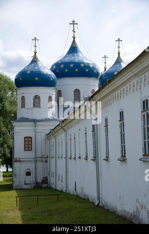 Heilig-Kreuz-Kathedrale des St.-Georg-Klosters in Veliky Nowgorod. Russland Stockfoto