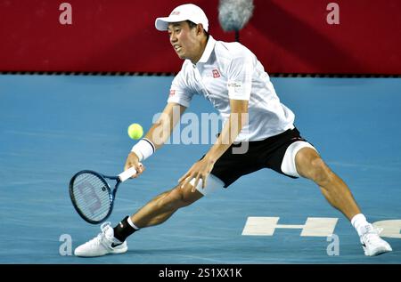 Hongkong, China. Januar 2025. Nishikori Kei aus Japan trifft im Finale der Männer gegen Alexandre Muller aus Frankreich bei den ATP250 Hong Kong Tennis Open am 5. Januar 2025 in Hongkong, Südchina, zurück. Quelle: Lo Ping Fai/Xinhua/Alamy Live News Stockfoto