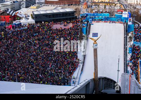 Innsbruck, Österreich. Januar 2025. Panoramablick beim 73. Vier-Schanzentournier Skispringen am 4. Januar 2025 in der Bergisel Schanze in Innsbruck, Tirol, Österreich, Fotograf: ddp Images/STAR-Images Credit: ddp Media GmbH/Alamy Live News Stockfoto