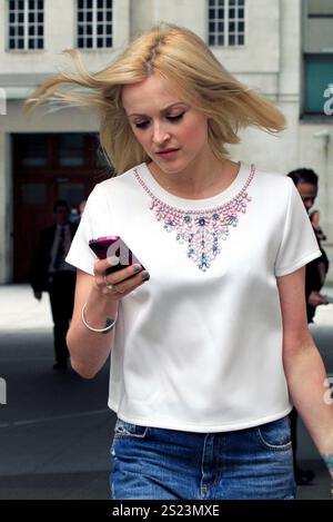 Fearne Cotton verlässt am 21. Mai 2014 die BBC Radio 1 Studios in London Stockfoto