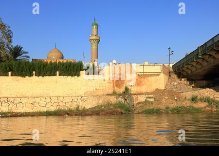 Bagdad, Bagdad im Irak - 15. November 2024: Außenansicht des Flusses Tigris Stockfoto