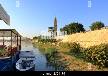 Bagdad, Bagdad im Irak - 15. November 2024: Außenansicht des Flusses Tigris Stockfoto