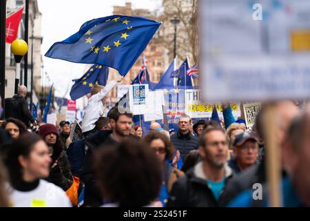 Hunderttausende von Menschen nehmen am 23. März 2019 an einem Anti-Brexit-marsch in London Teil. Die Organisatoren glaubten, dass eine Million Menschen daran teilnahmen. Stockfoto