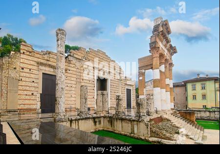 Antike Ruinen des römischen Tempels Capitolium (Tempio Capitolino) in Brescia, Italien Stockfoto