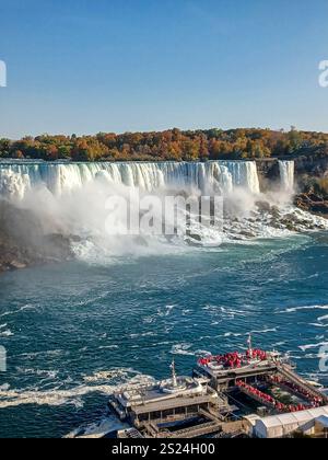 Niagarafälle Town, ON, Kanada - 30. Mai 2024: Blick auf die Niagarafälle von Kanada aus Stockfoto